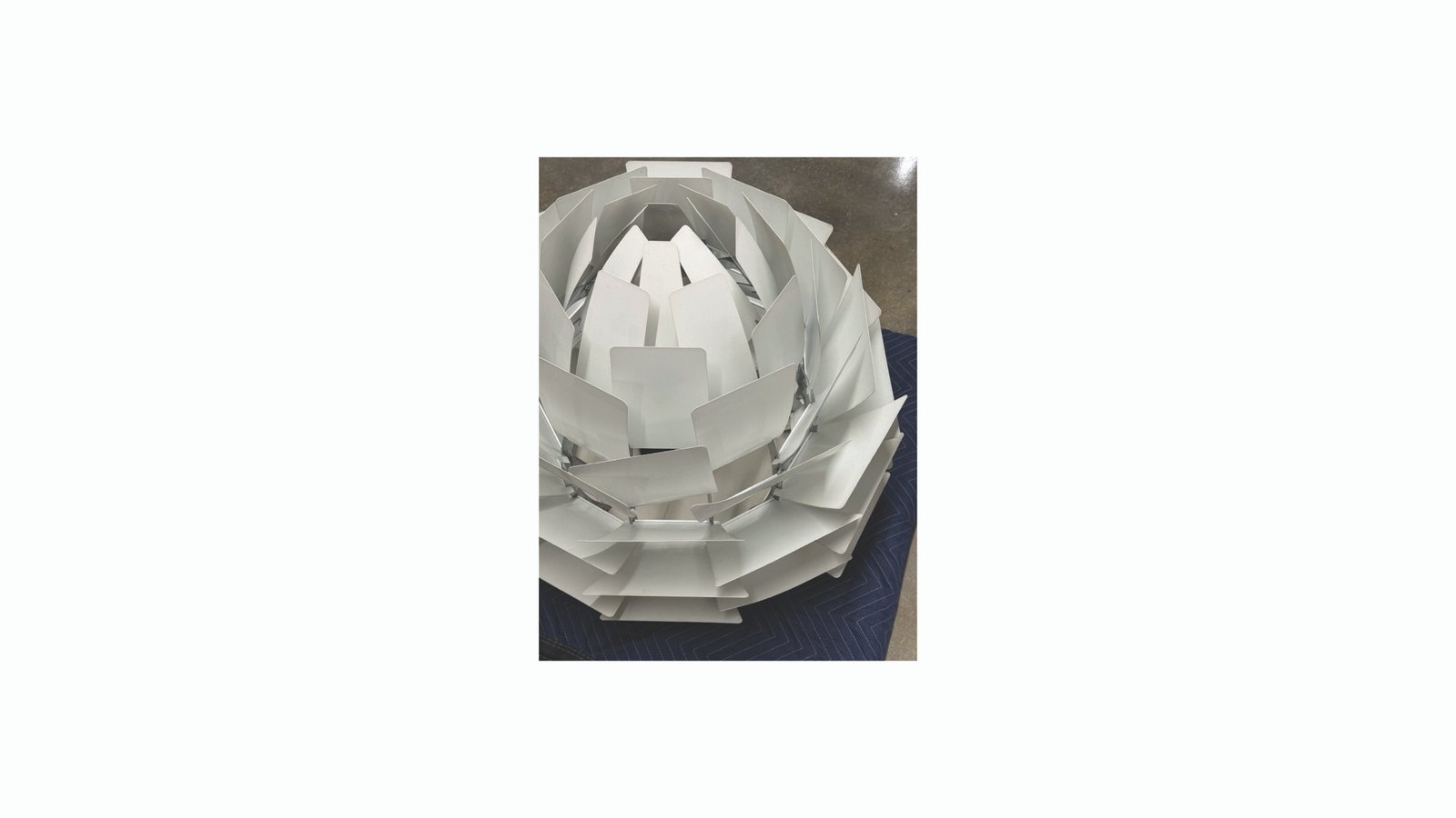 3. PH Artichoke, White 33.1