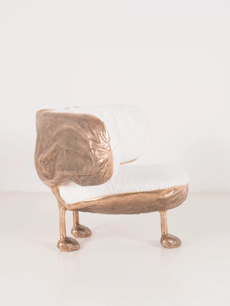 M + T - Sacco-Alato-Bronze-Roberto-Matta-White-04-ph_Mattia_Tonelli