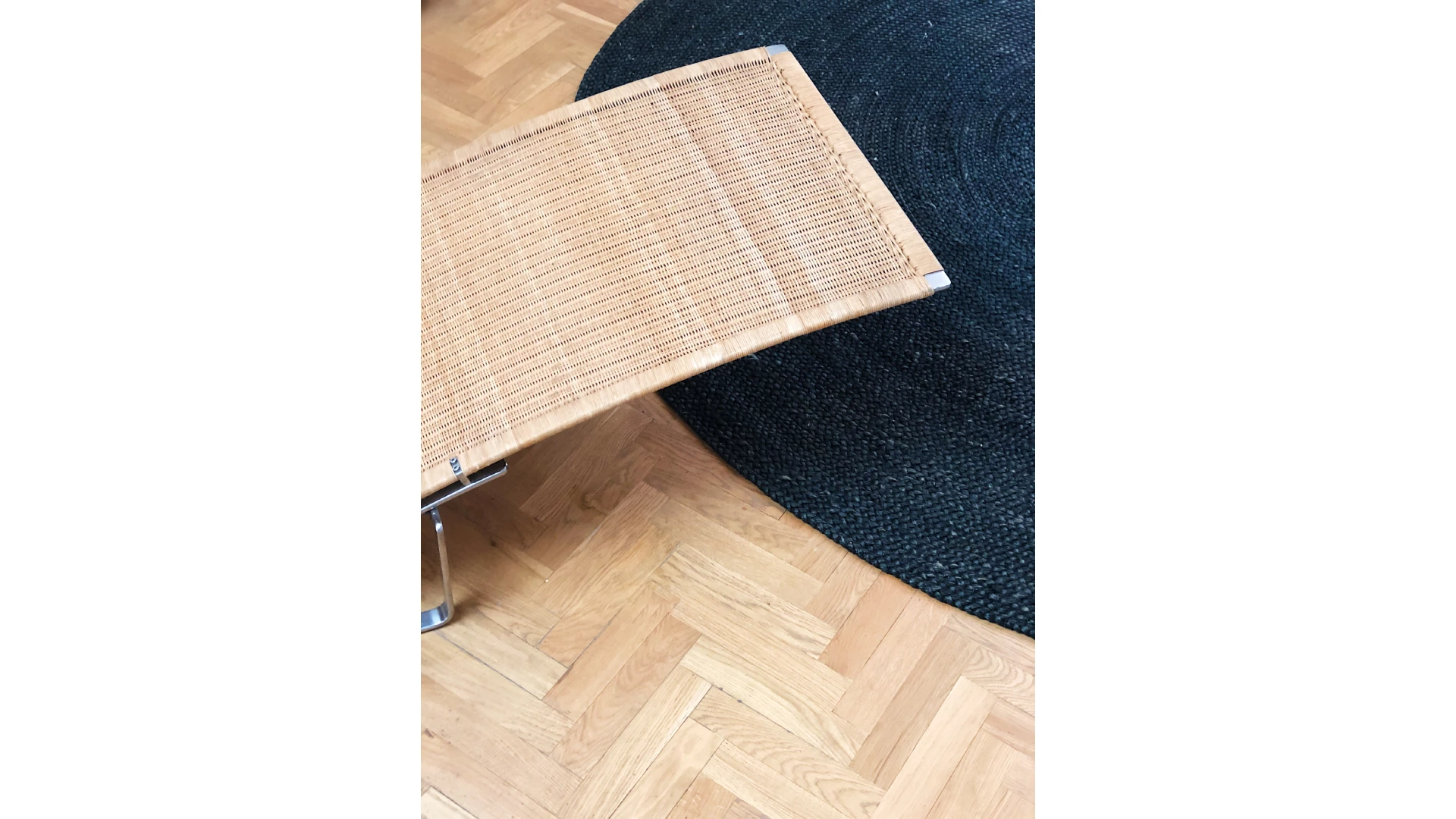 PK24™ Lounge Chair A