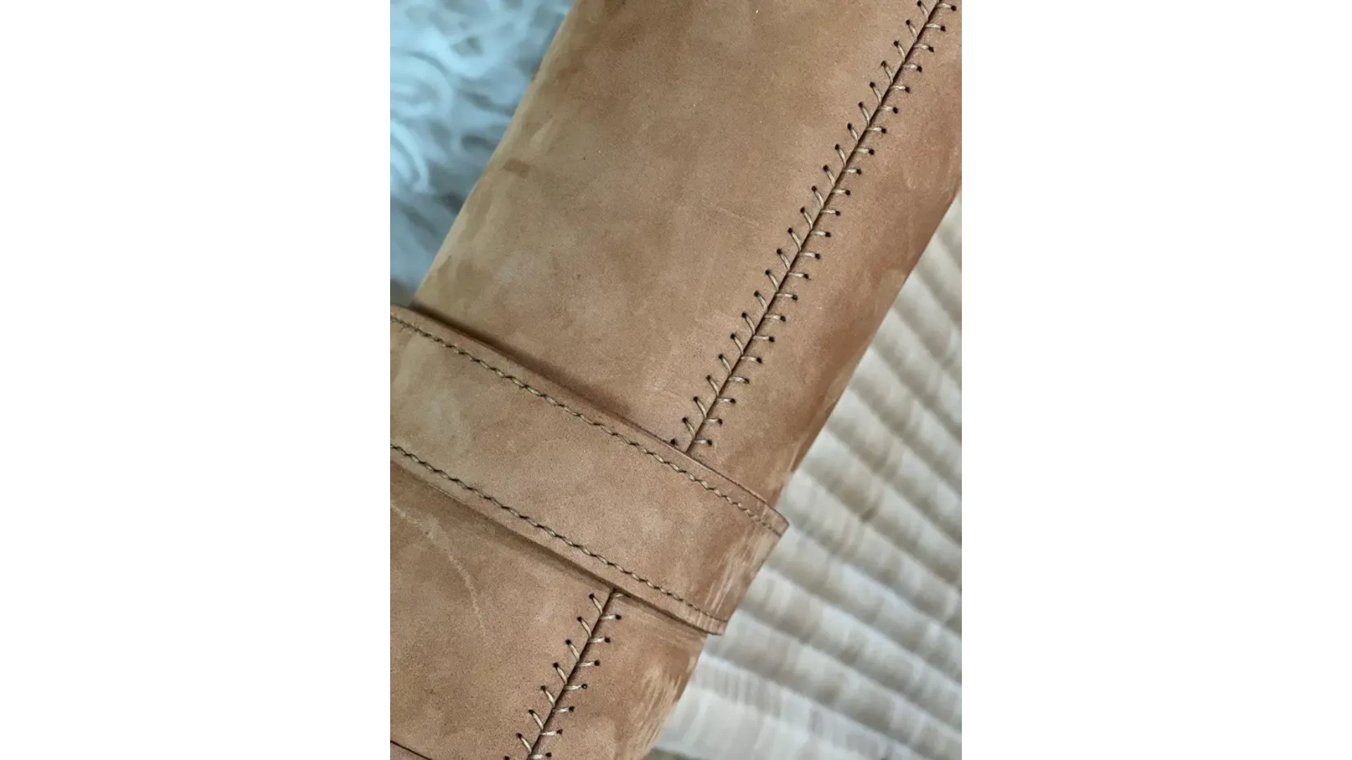 PK24™ Lounge Chair F