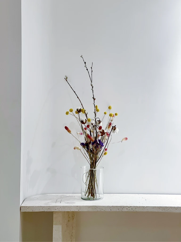 T-M - Forma Console - D