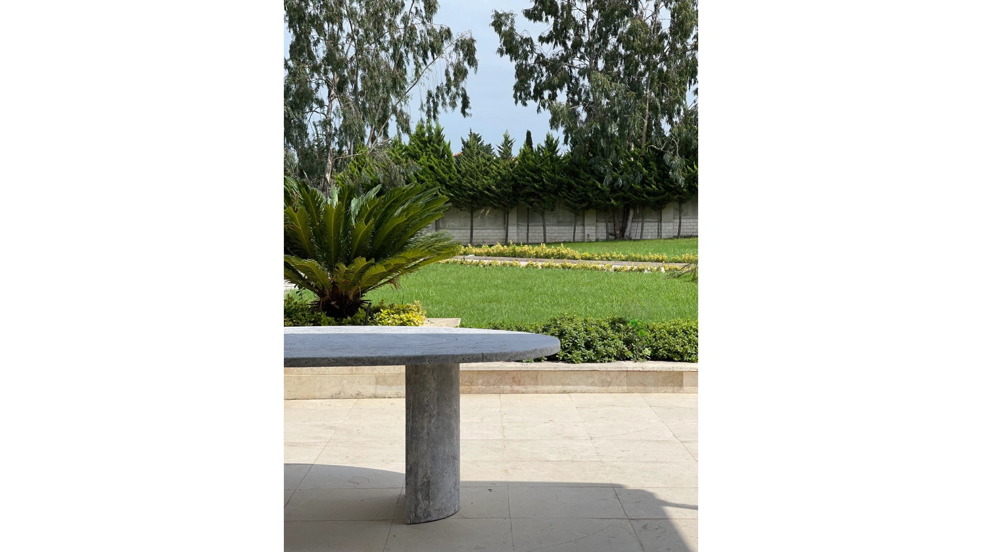 ob-desktop-Humpback_Whales_Table_-_D