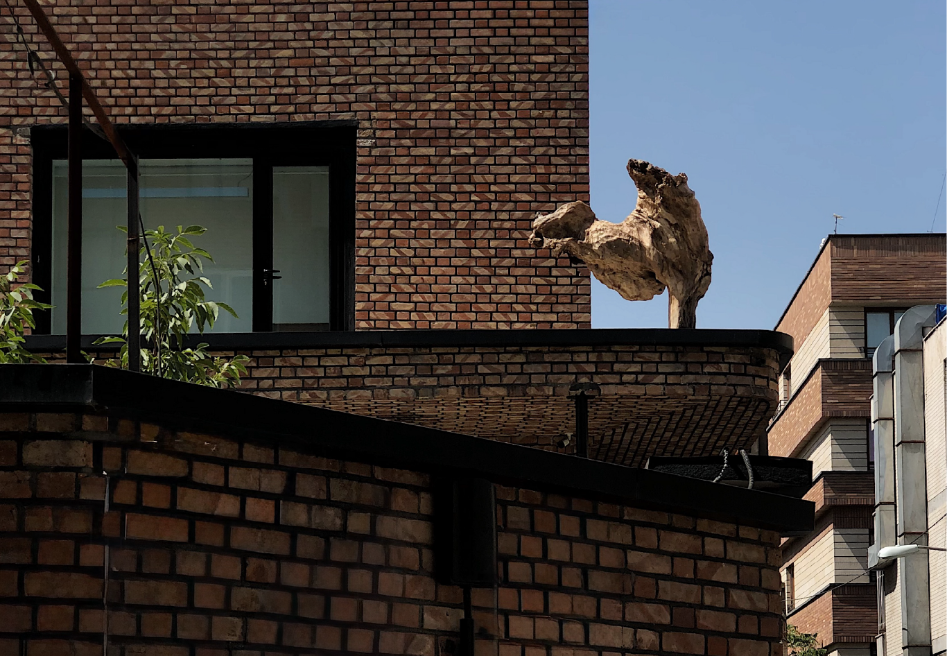 L_atelier Arman Safavi — Sentinel I Form - Ipad