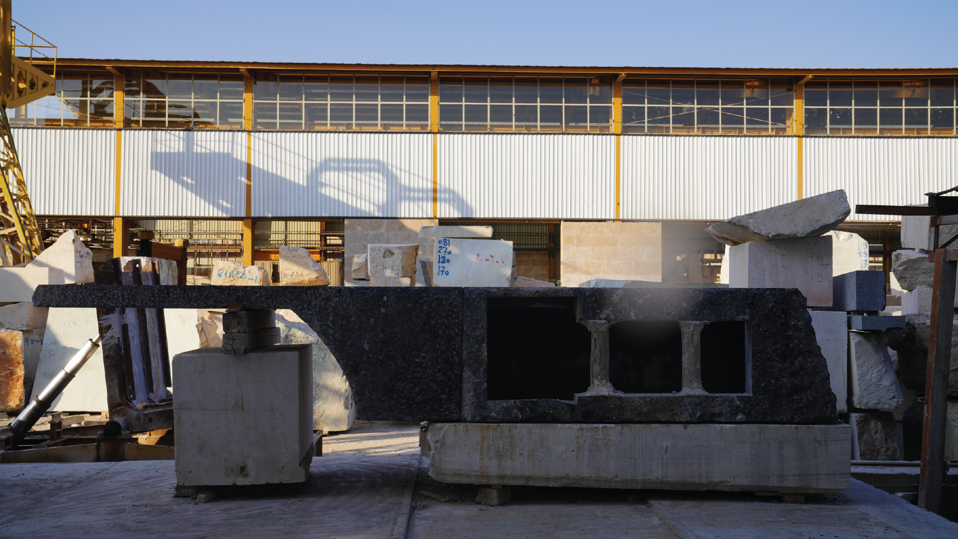 L'atelier Arman Safavi - Cucina Solida Come La Roccia G